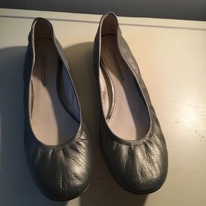 Vera Wang Lavender Label  ballet flats round toe